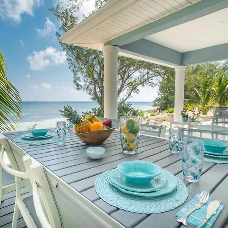 Blue Moon - A Diver'S Paradise In East End Next Door To Ocean Frontiers, Beach Cottage With Upgraded Interiors